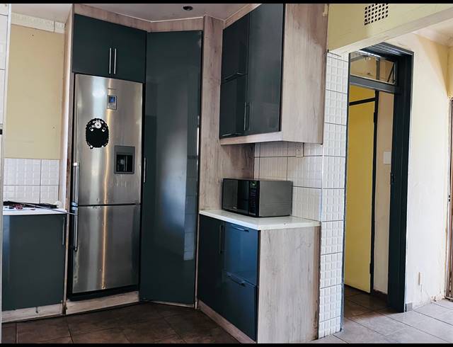 3 BEDROOM HOUSE FOR SALE IN VANDERBIJLPARK SE 6